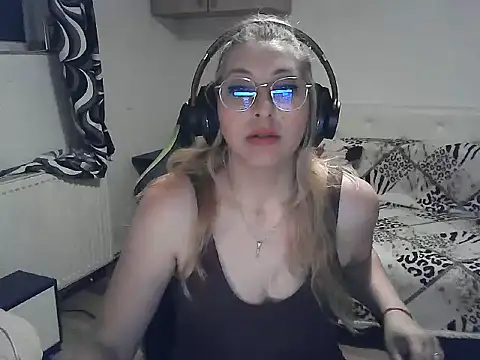 RyonaRyaa online show from 1, 6, 2026