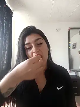 sckarlet1 online show from 12, 4, 2026