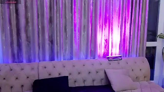 NataliePierce online show from 1, 5, 2026