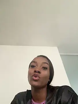 Snapshot of SandyAdaezee chatting on 17, 4, 2026 SandyAdaezee online show from 17, 4, 2026