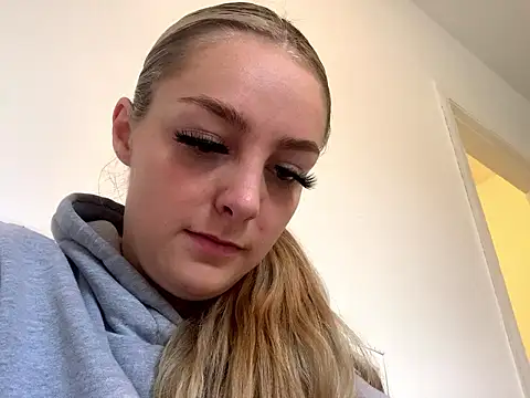 LusciousLailax online show from 9, 3, 2026