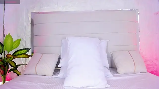 AitanaNoa online show from 10, 4, 2026