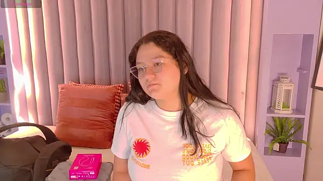 Snapshot of AmatistaSky__ chatting on 18, 6, 2026 AmatistaSky online show from 18, 6, 2026