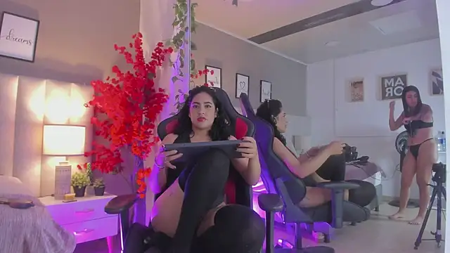Kiara Kismet  online show from 13, 5, 2026