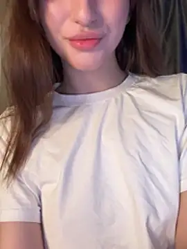 LunarQueenn online show from 3, 4, 2026