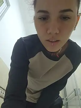 Isabella Stark online show from 19, 3, 2026