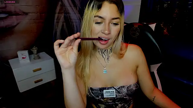 Tamaraa velez online show from 7, 4, 2026