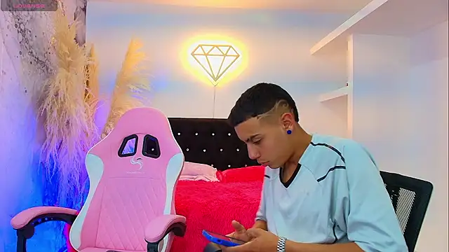 Ariatna Andy online show from 28, 3, 2026