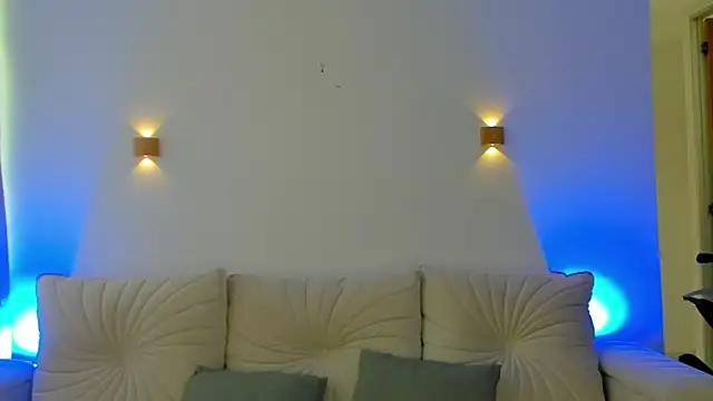 ALEJA R01 online show from 9, 3, 2026