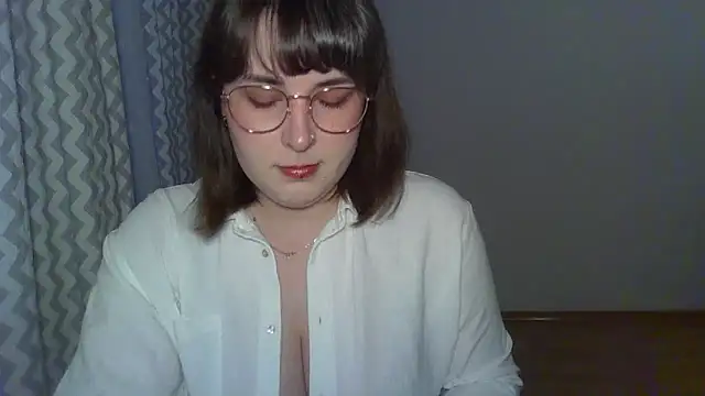 ClaraHard online show from 15, 4, 2026