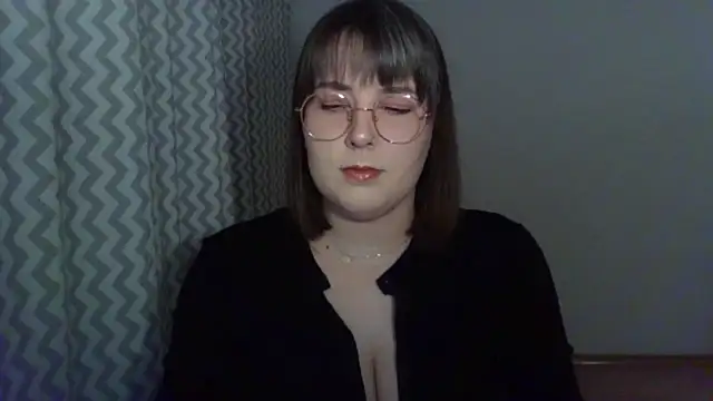 ClaraHard online show from 6, 3, 2026