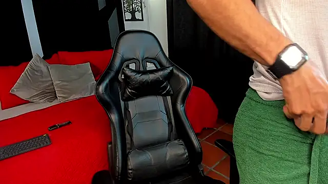 Emmet CollinsJS online show from 9, 4, 2026