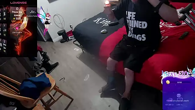 Snapshot of CirclingClass chatting on 23, 2, 2025 CirclingClass online show from 23, 2, 2025