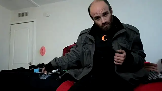 Snapshot of CirclingClass chatting on 28, 11, 2025 CirclingClass online show from 28, 11, 2025