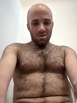 Snapshot of CirclingClass chatting on 4, 3, 2025 CirclingClass online show from 4, 3, 2025