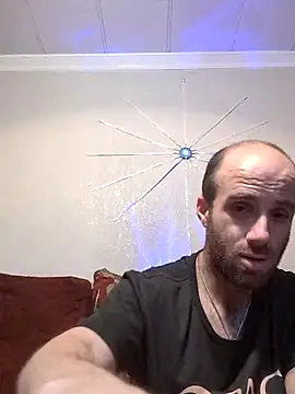 Snapshot of CirclingClass chatting on 24, 2, 2025 CirclingClass online show from 24, 2, 2025