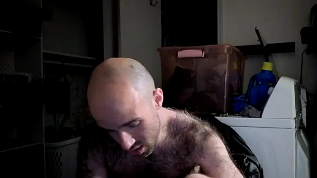 Snapshot of CirclingClass chatting on 17, 10, 2025 CirclingClass online show from 17, 10, 2025