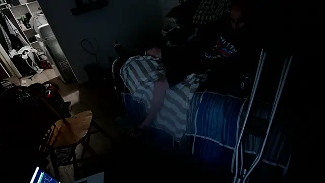 Snapshot of CirclingClass chatting on 13, 2, 2025 CirclingClass online show from 13, 2, 2025