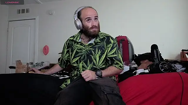 Snapshot of CirclingClass chatting on 3, 10, 2025 CirclingClass online show from 3, 10, 2025