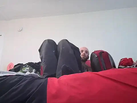 Snapshot of CirclingClass chatting on 27, 10, 2025 CirclingClass online show from 27, 10, 2025