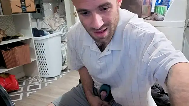 Snapshot of CirclingClass chatting on 19, 10, 2025 CirclingClass online show from 19, 10, 2025