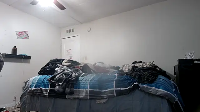 Snapshot of CirclingClass chatting on 23, 12, 2024 CirclingClass online show from 23, 12, 2024