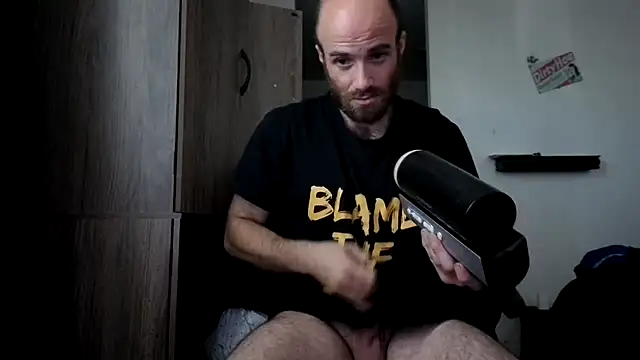 Snapshot of CirclingClass chatting on 21, 11, 2025 CirclingClass online show from 21, 11, 2025