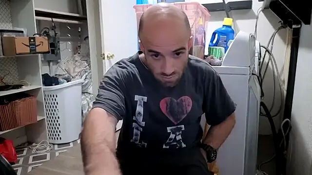 Snapshot of CirclingClass chatting on 18, 10, 2025 CirclingClass online show from 18, 10, 2025