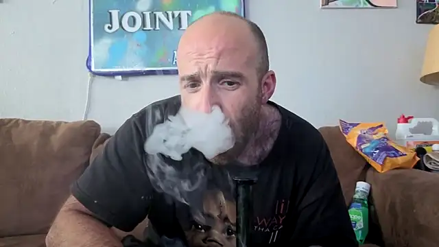 Snapshot of CirclingClass chatting on 21, 10, 2025 CirclingClass online show from 21, 10, 2025