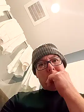 luckilyfound3 online show from 12, 3, 2026