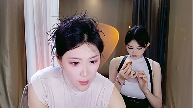 Banana-Milk69 online show from 18, 5, 2026