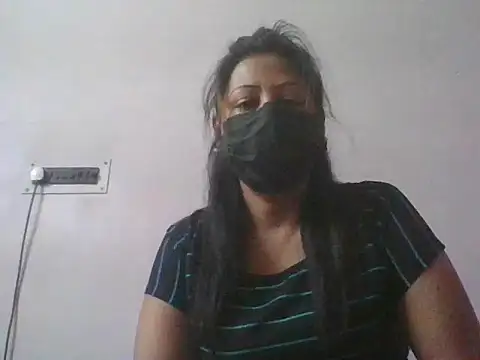 DRAMA  QUEEN online show from 5, 3, 2026