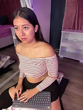 Lunaliaa  online show from 12, 3, 2026