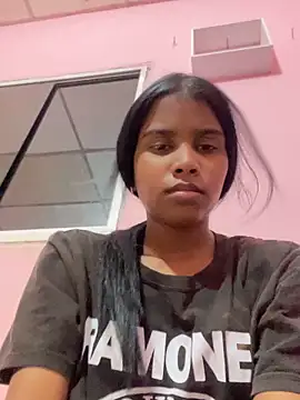 shiaravalentina online show from 4, 3, 2026