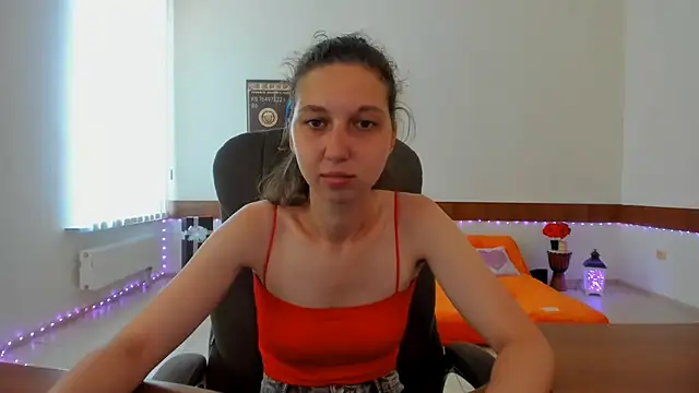 Snapshot of Ellina_Star chatting on 9, 7, 2026 Ellina Star online show from 9, 7, 2026