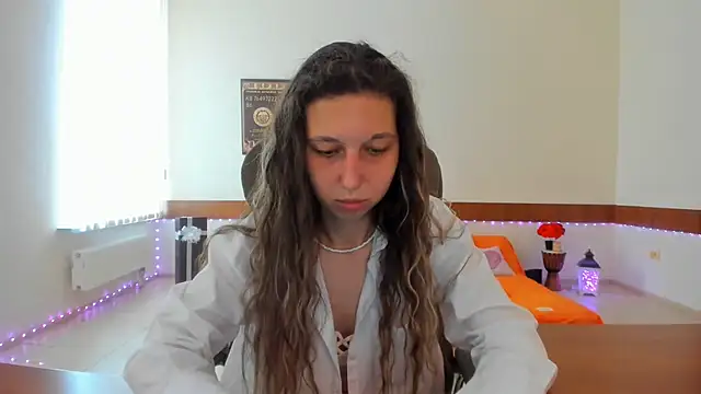 Snapshot of Ellina_Star chatting on 4, 7, 2026 Ellina Star online show from 4, 7, 2026