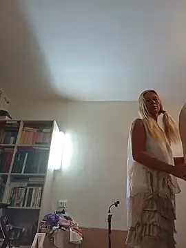 ViktoriaSexi1 online show from 14, 7, 2026