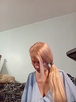 ViktoriaSexi1 online show from 23, 4, 2026