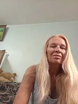 ViktoriaSexi1 online show from 24, 5, 2026