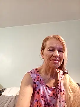 ViktoriaSexi1 online show from 4, 4, 2026