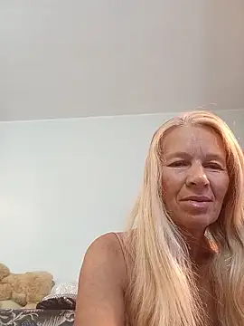 ViktoriaSexi1 online show from 7, 6, 2026