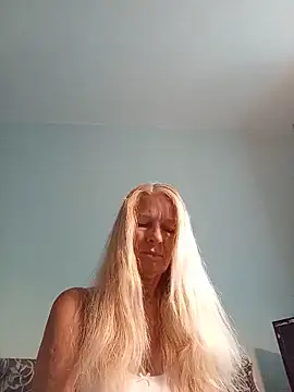 ViktoriaSexi1 online show from 13, 6, 2026