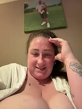 CurvyCatx online show from 5, 5, 2026