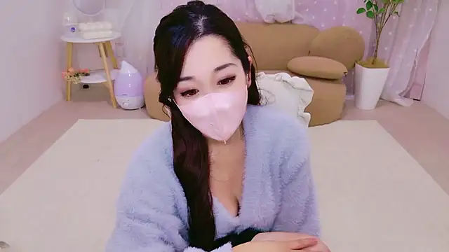 YURIKAsan  online show from 1, 4, 2026