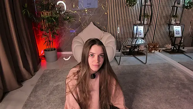 Velvet Spell online show from 27, 4, 2026