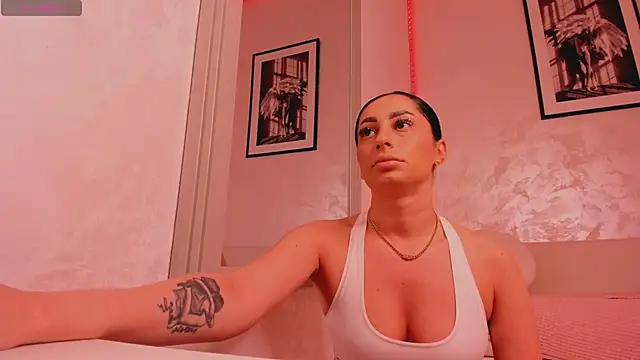 ZeynepX online show from 8, 4, 2026