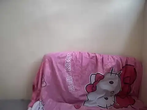 Snapshot of yourmommy_pia chatting on 19, 7, 2026 yourmommy pia online show from 19, 7, 2026
