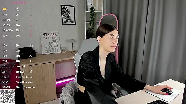 Snapshot of LunaRossaa chatting on 10, 6, 2026 LunaRossaa online show from 10, 6, 2026