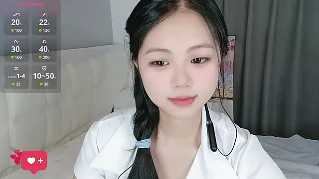 Noelle-2007 online show from 16, 4, 2026