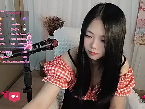 Noelle-2007 online show from 13, 3, 2026